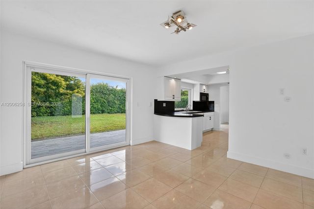 8161 SW 104th St 0, Miami, FL 33156