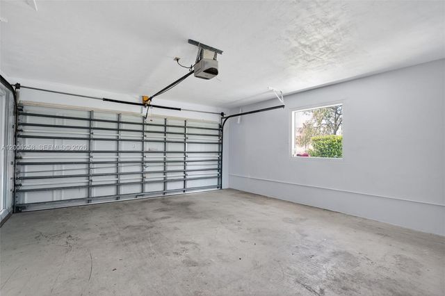 8161 SW 104th St 0, Miami, FL 33156