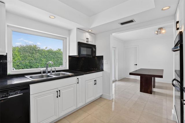 8161 SW 104th St 0, Miami, FL 33156