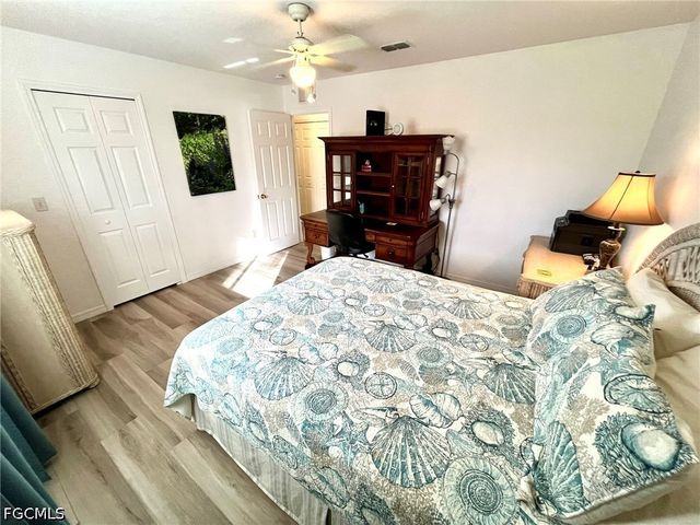 818 SW 8th PL, Cape Coral, FL 33991