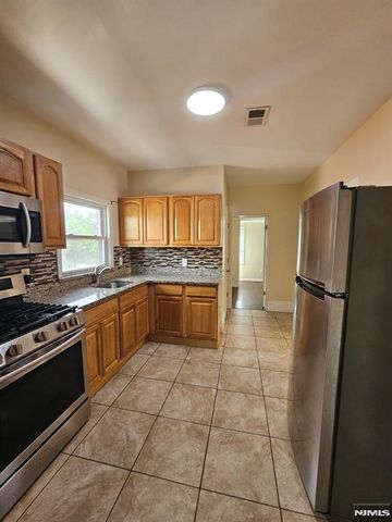 240 Copeland Avenue 2, Lyndhurst, NJ 07071