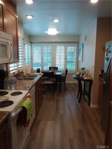 11235 Village 11, Camarillo, CA 93012