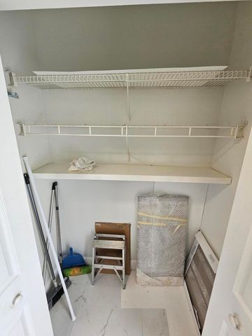 1115 Lake Terrace 208, Boynton Beach, FL 33426