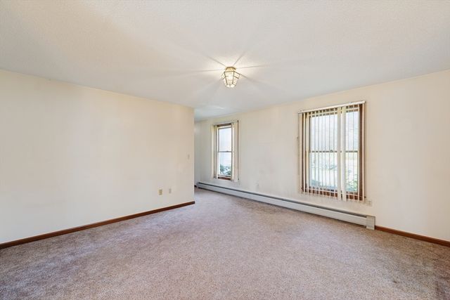 788 Smith Neck Rd, Dartmouth, MA 02748