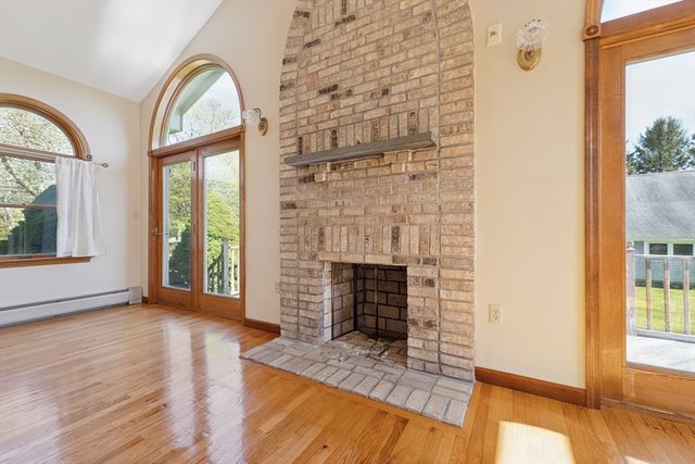 788 Smith Neck Rd, Dartmouth, MA 02748