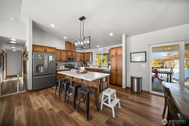 632 S Newton Avenue, East Wenatchee, WA 98802