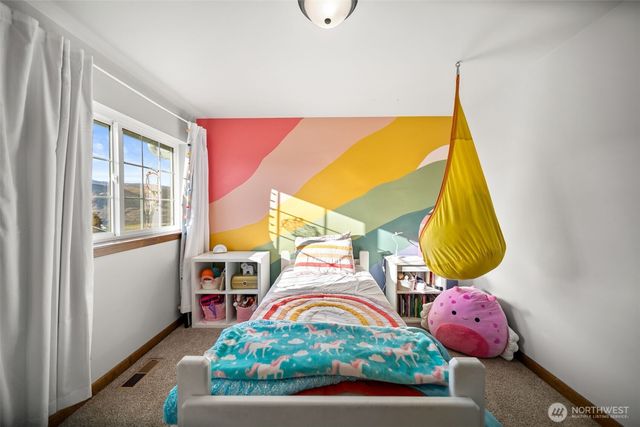 632 S Newton Avenue, East Wenatchee, WA 98802