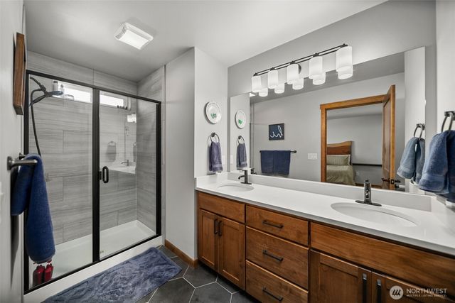 632 S Newton Avenue, East Wenatchee, WA 98802