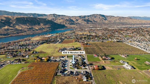 632 S Newton Avenue, East Wenatchee, WA 98802