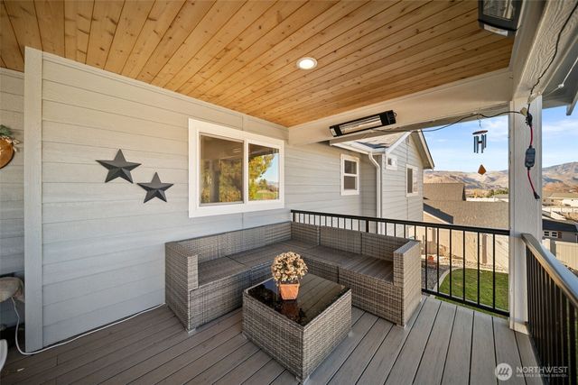 632 S Newton Avenue, East Wenatchee, WA 98802