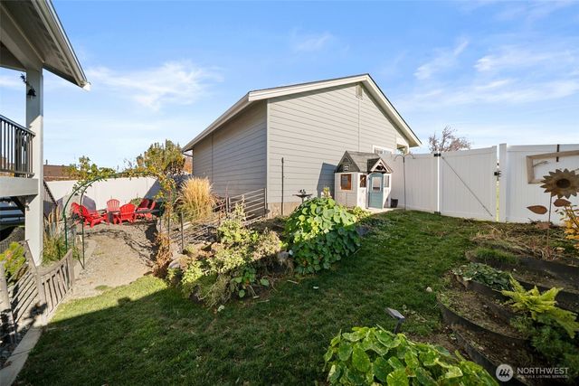 632 S Newton Avenue, East Wenatchee, WA 98802