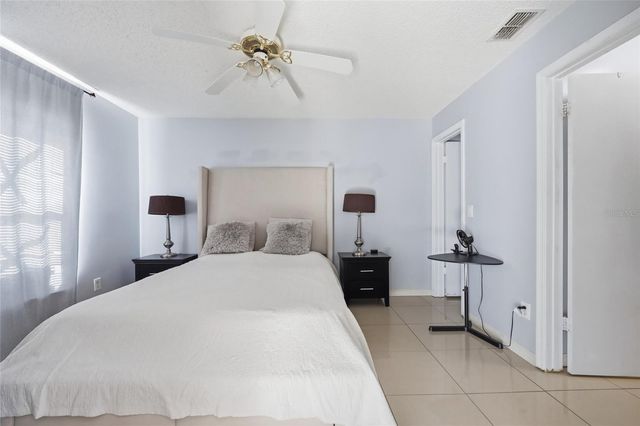 1232 BAREFOOT BAY DRIVE, Orlando, FL 32824