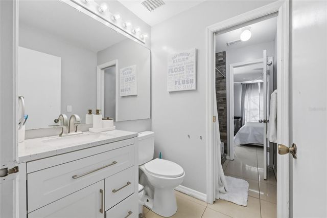 1232 BAREFOOT BAY DRIVE, Orlando, FL 32824