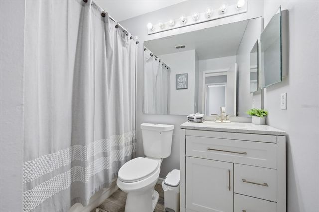 1232 BAREFOOT BAY DRIVE, Orlando, FL 32824