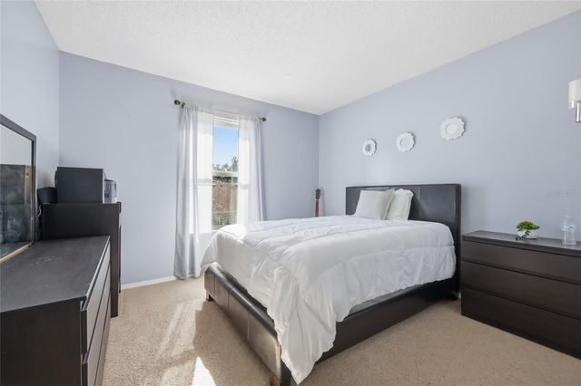 1232 BAREFOOT BAY DRIVE, Orlando, FL 32824