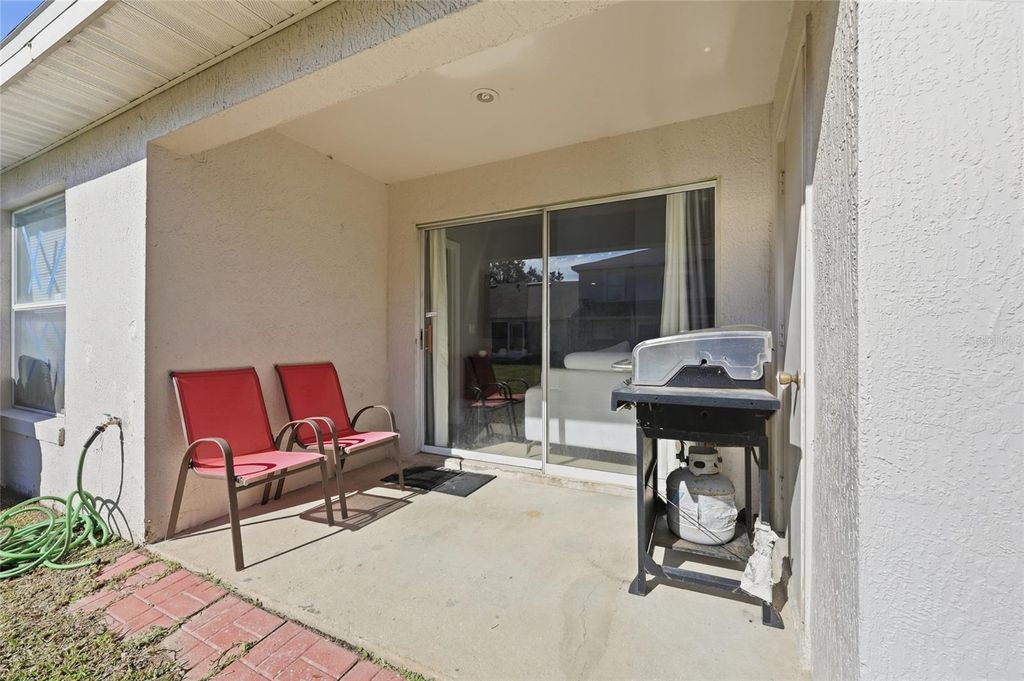 Image 26 of property listing at 1232 BAREFOOT BAY DRIVE, Orlando, FL 32824