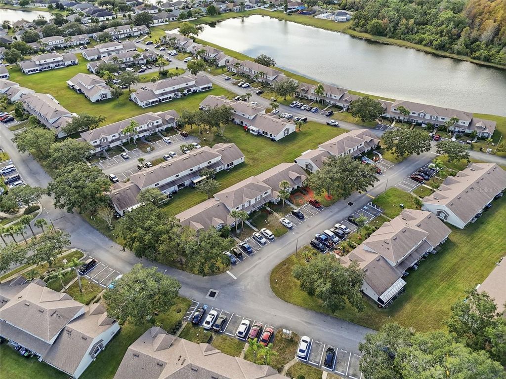 Image 33 of property listing at 1232 BAREFOOT BAY DRIVE, Orlando, FL 32824