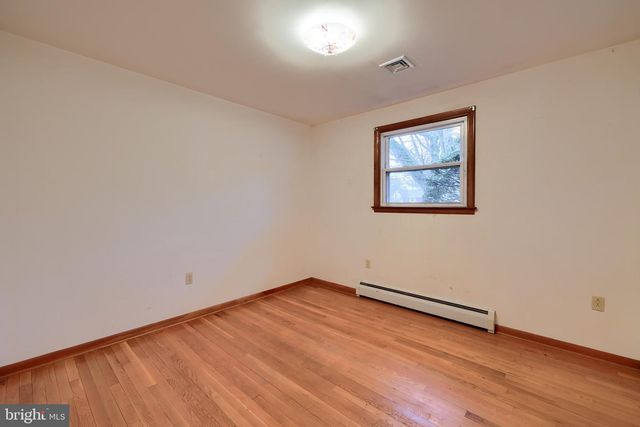 222 ROBIN RD, Hershey, PA 17033