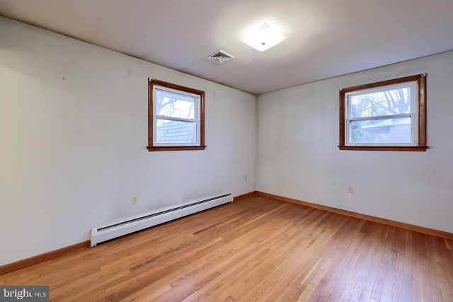 222 ROBIN RD, Hershey, PA 17033