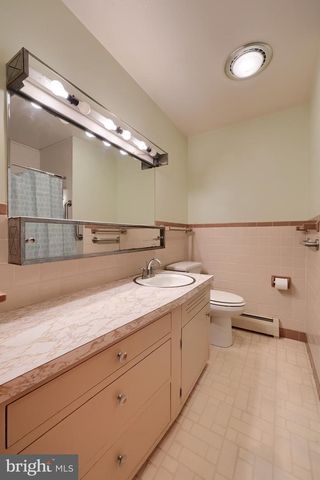 222 ROBIN RD, Hershey, PA 17033