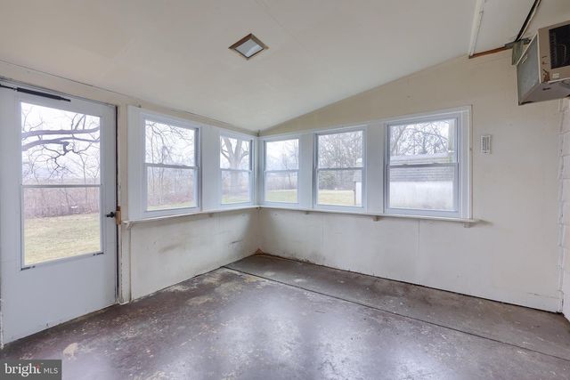 222 ROBIN RD, Hershey, PA 17033