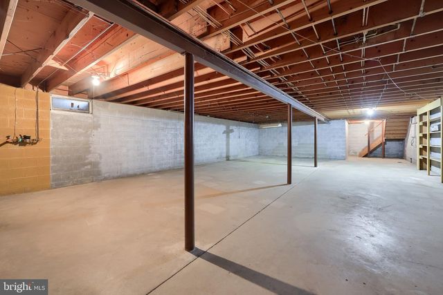 222 ROBIN RD, Hershey, PA 17033