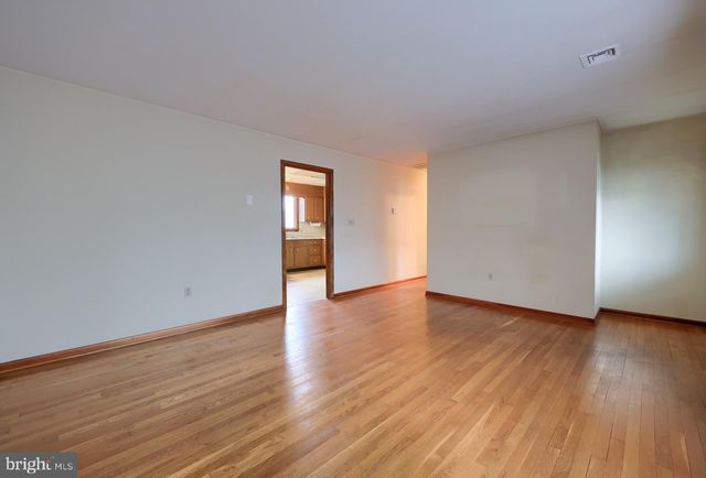 222 ROBIN RD, Hershey, PA 17033