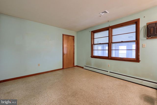 222 ROBIN RD, Hershey, PA 17033