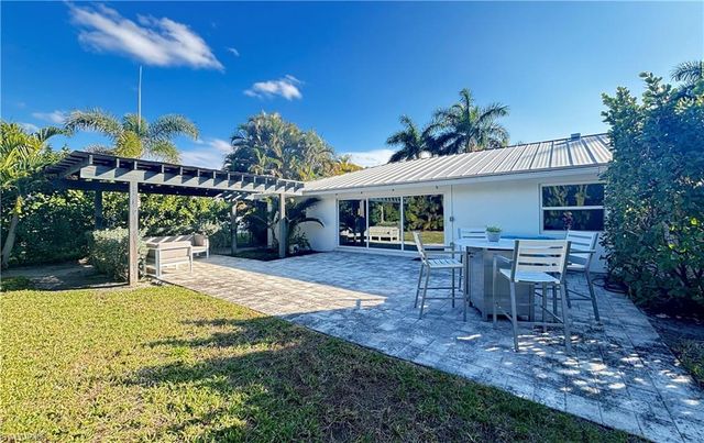 1357 Kingswood CT, Fort Myers, FL 33919