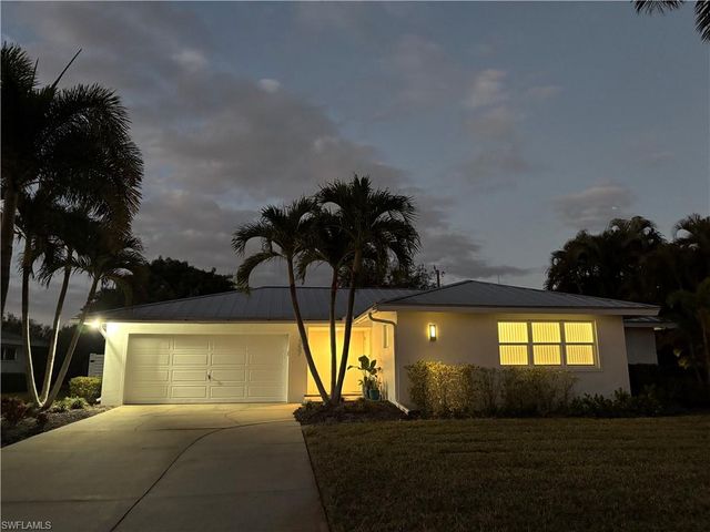 1357 Kingswood CT, Fort Myers, FL 33919