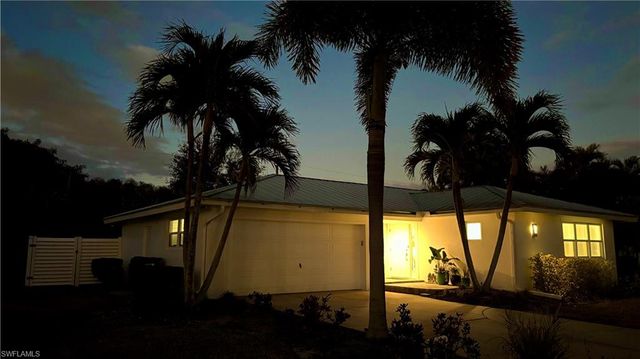 1357 Kingswood CT, Fort Myers, FL 33919