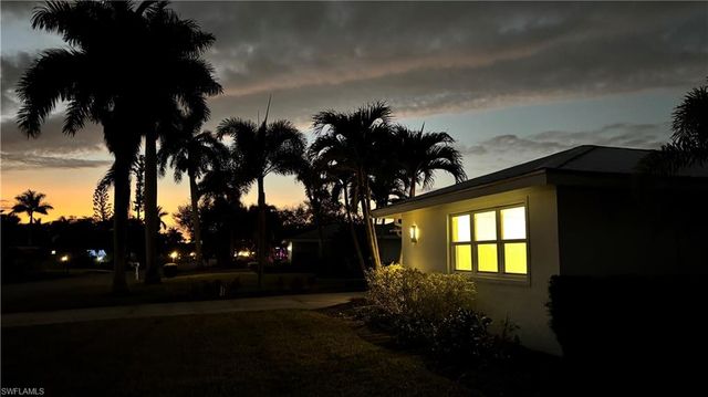 1357 Kingswood CT, Fort Myers, FL 33919