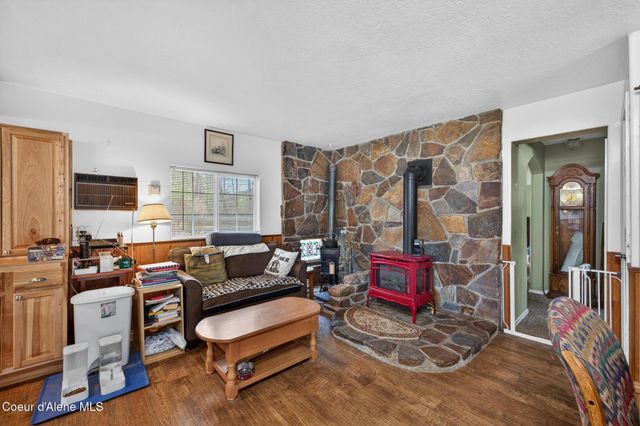 114 Bayview RD, Athol, ID 83801