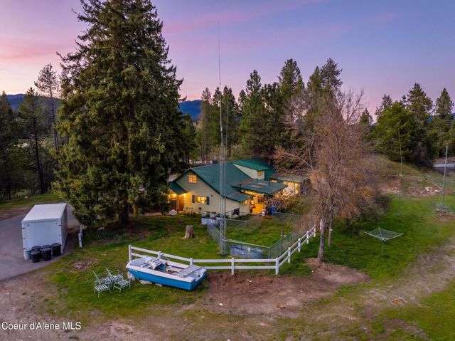 114 Bayview RD, Athol, ID 83801