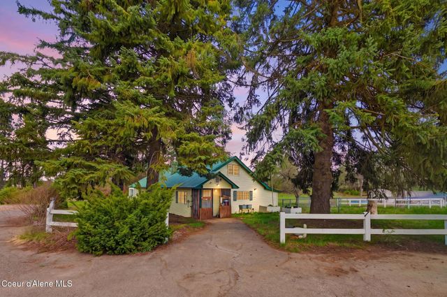 114 Bayview RD, Athol, ID 83801