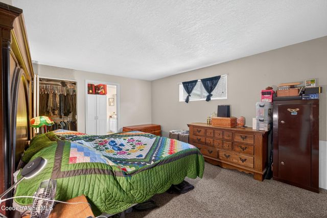 114 Bayview RD, Athol, ID 83801