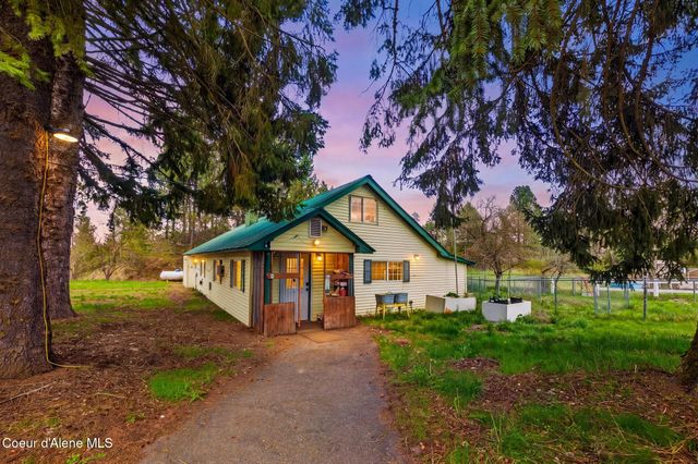 114 Bayview RD, Athol, ID 83801