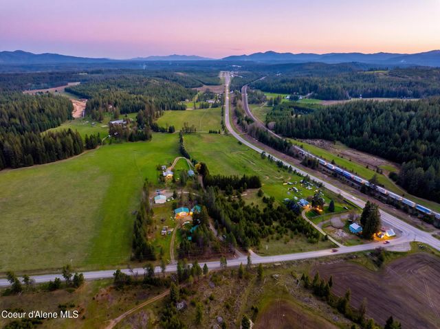 114 Bayview RD, Athol, ID 83801