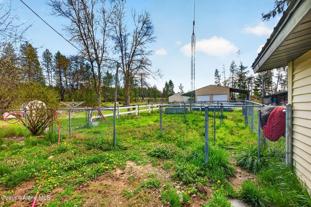 114 Bayview RD, Athol, ID 83801