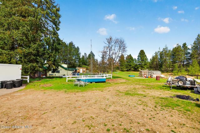 114 Bayview RD, Athol, ID 83801