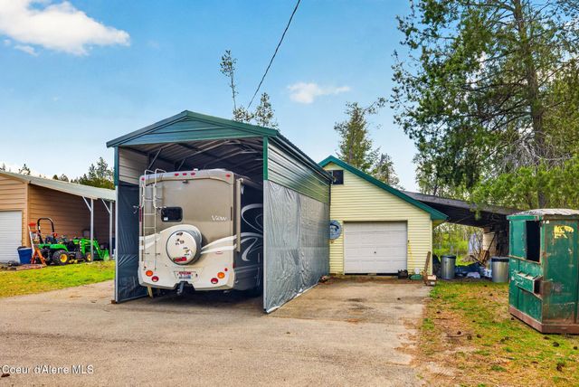 114 Bayview RD, Athol, ID 83801