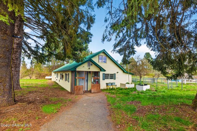 114 Bayview RD, Athol, ID 83801