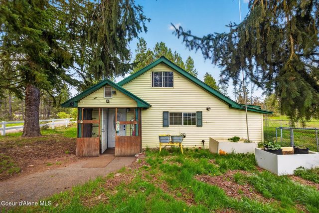 114 Bayview RD, Athol, ID 83801