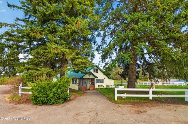 114 Bayview RD, Athol, ID 83801