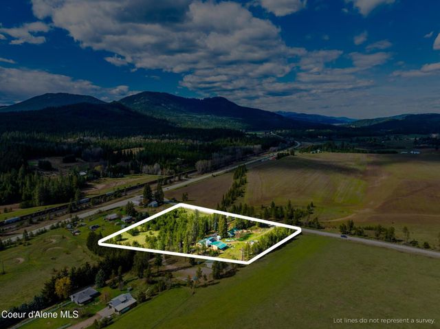 114 Bayview RD, Athol, ID 83801