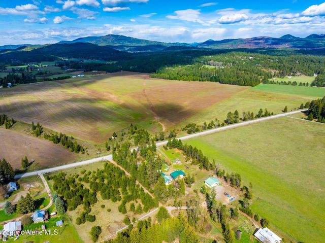 114 Bayview RD, Athol, ID 83801