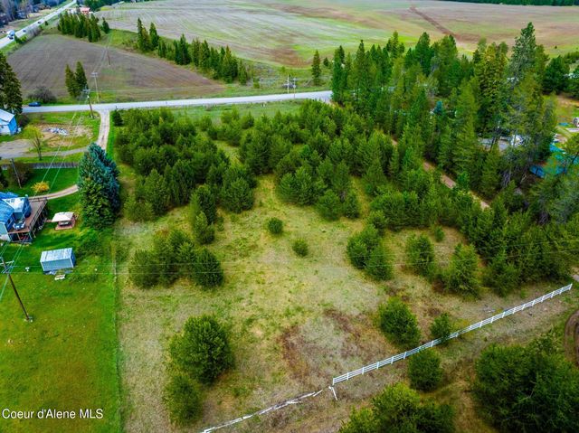 114 Bayview RD, Athol, ID 83801