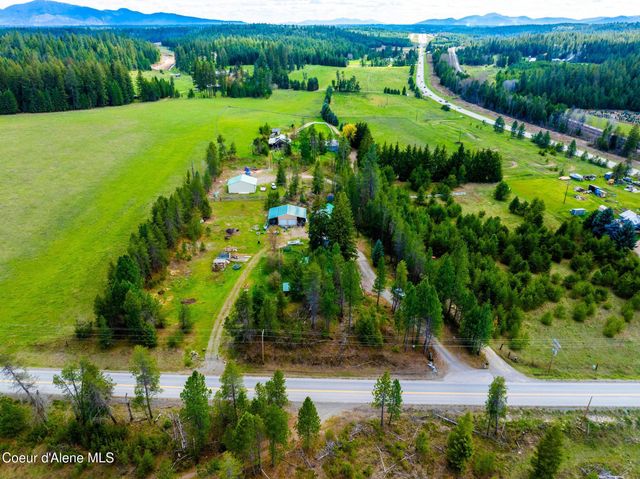 114 Bayview RD, Athol, ID 83801