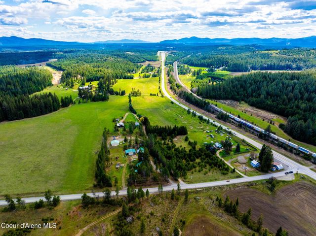 114 Bayview RD, Athol, ID 83801