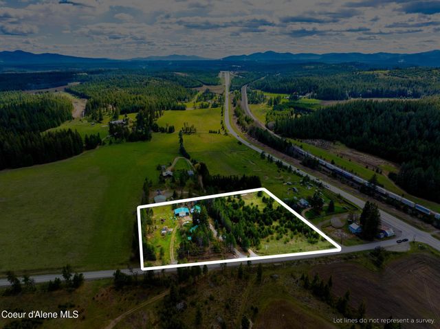 114 Bayview RD, Athol, ID 83801
